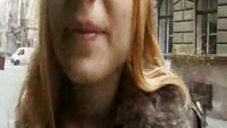 بگ boobed سنہرے بالوں والی