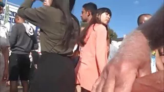 لوگ آخر میں تمام سیکسی مسری crevices لڑکی جرابیں میں