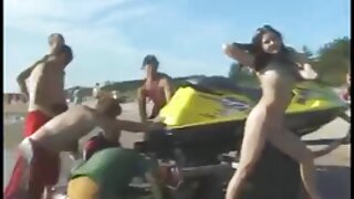 کسی نہ کسی طرح fucks