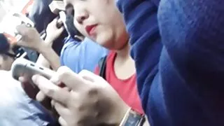 پیاری لمبی چوٹیوں والی کے ساتھ چنچل لڑکی رسیلی بلی اردو زبان میں سیکس میں سہ کا ایک شاٹ ملا