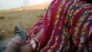 موتیوں کی مالا سیکسی ویڈیو سیکسی ویڈیو میں لڑکی ایک آدمی کی مشکل ڈک پر cums