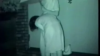 ایک بڑا ڈک کے ساتھ ایک سیاہ فام آدمی سیکسی فیدیو سے سرخ بالوں والی جانور کے لئے Creampie