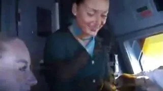 اصل بیوی شوہر سے دھوکہ دہی دیکھنے کو کہتی ہے ۔ سیکسی فیدو