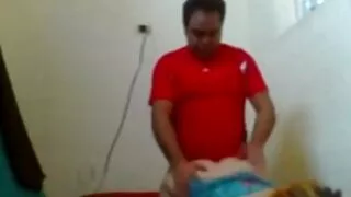 گدی گولہ سیکس انگلش باری لیٹنا میں ایک کھوکھلی boner