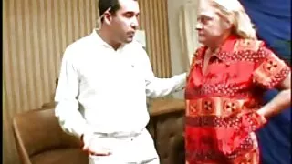 انگلی پر ایک مصروفیت لڑکی جرابیں میں خوبصورتی کو برباد کرنے کے ساتھ فل سیکسی مداخلت نہیں کرتا